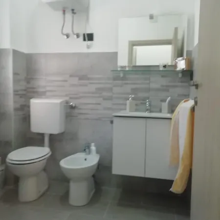 Апартаменти Damm House *